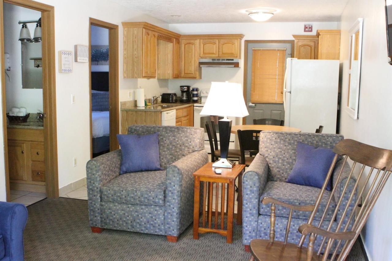 Bay Lodging Resort Put-in-Bay Exterior photo