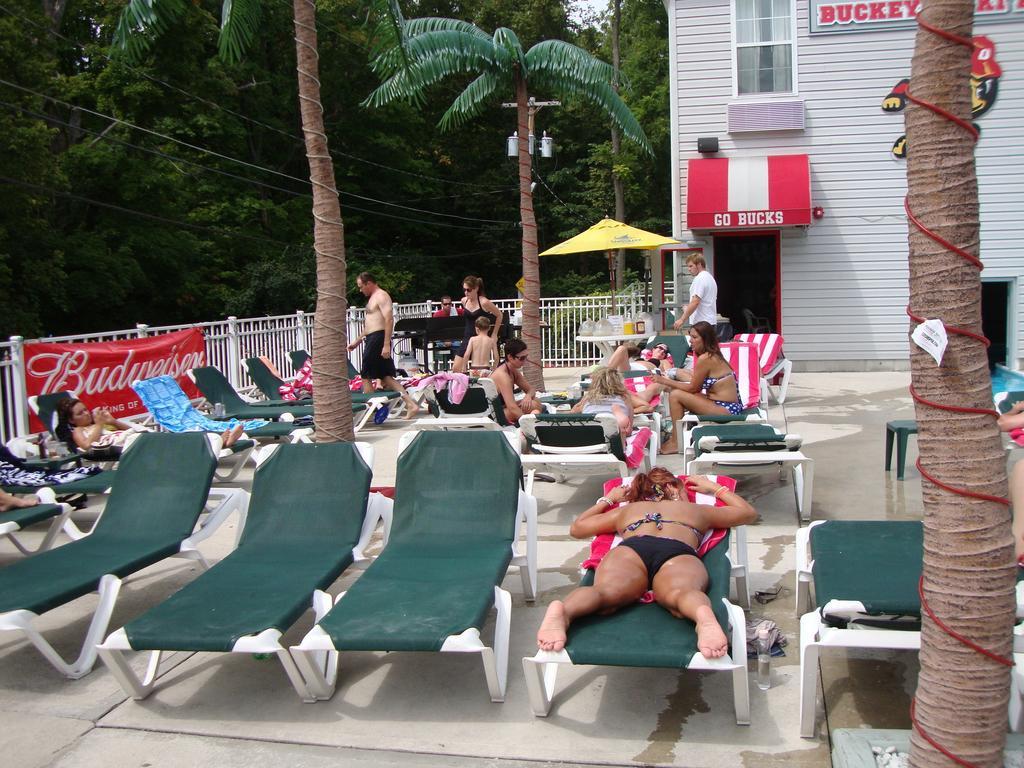 Bay Lodging Resort Put-in-Bay Exterior photo